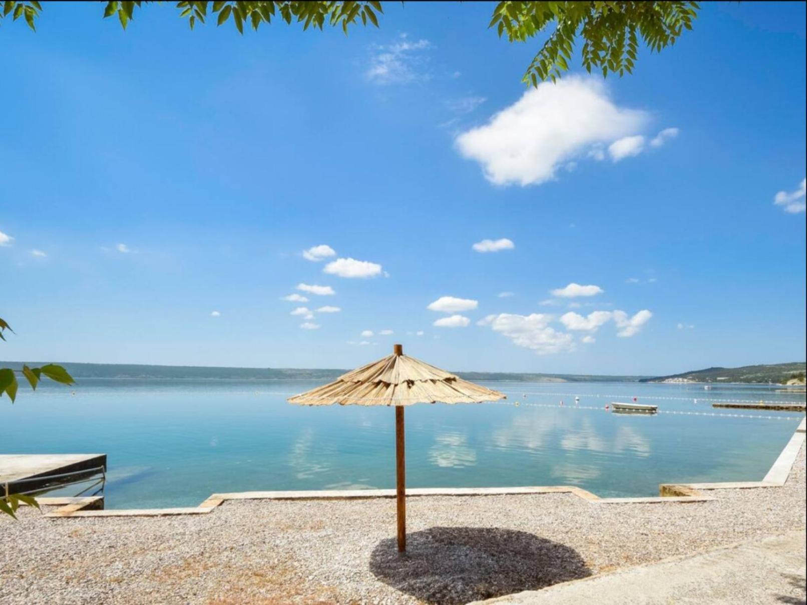 Apartment Amareta มาสเลนีซา ภายนอก รูปภาพ